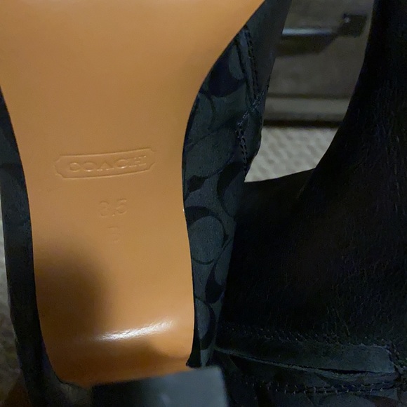 Boots - Picture 5 of 6